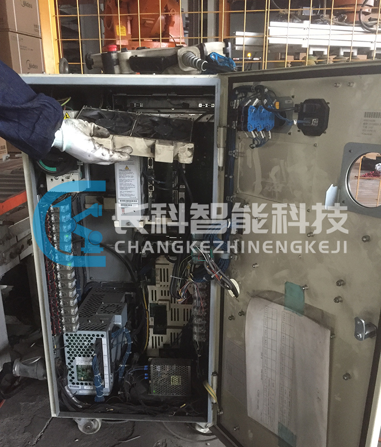 川崎碼垛機(jī)械手ZD130S保養(yǎng) 川崎碼垛機(jī)械手ZD130S保養(yǎng)